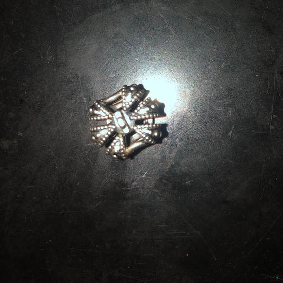 Pandora Retired Charm - Picture 3 of 3